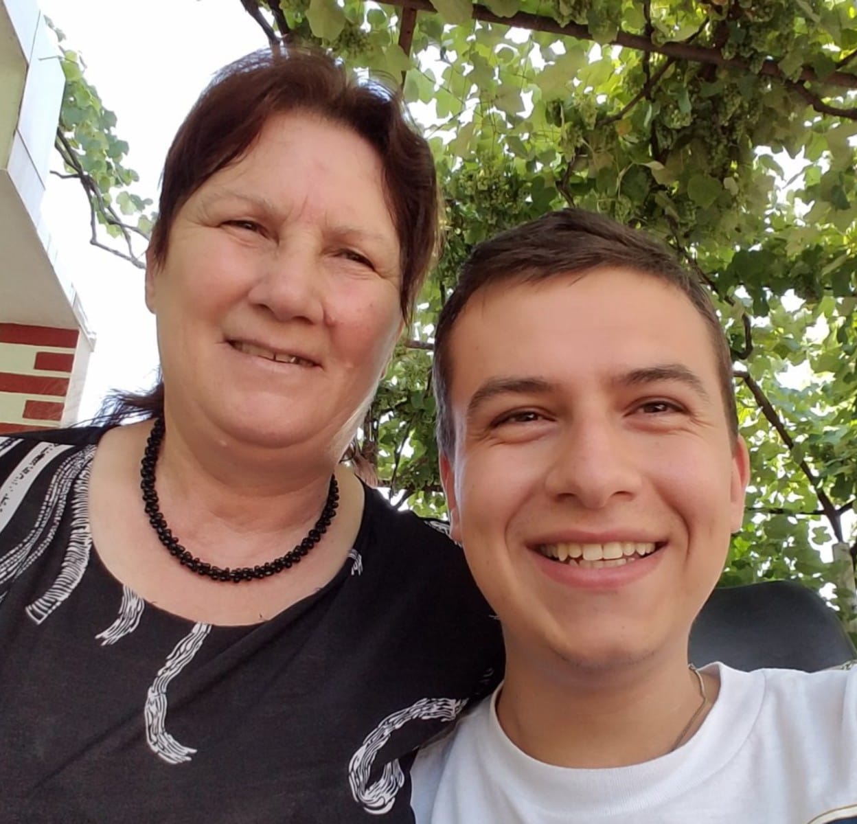 Agustin Aramadhi, Albanian Boy Who Challenges Life